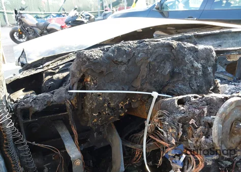 2000 Chevrolet Astro from USA, damaged, VIN 1GNDM19W4YB186944